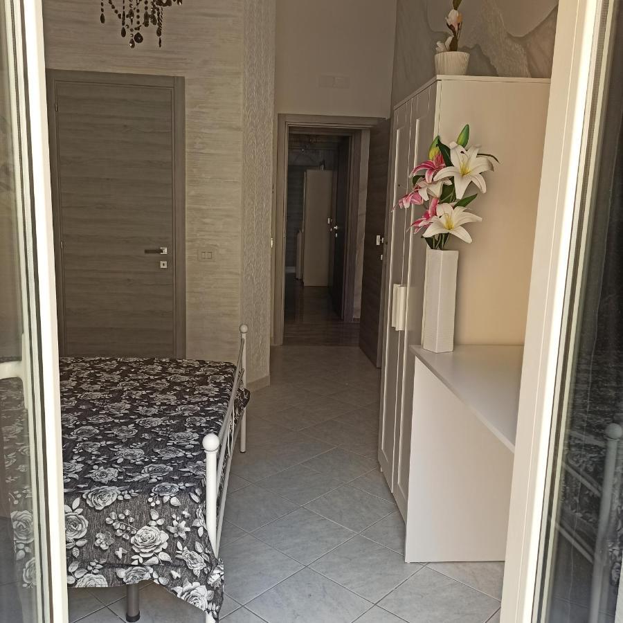 In The Center Rooms Neapel Exterior foto