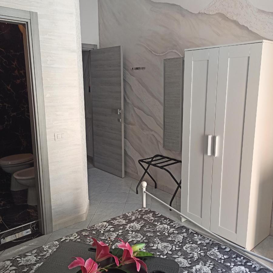 In The Center Rooms Neapel Exterior foto