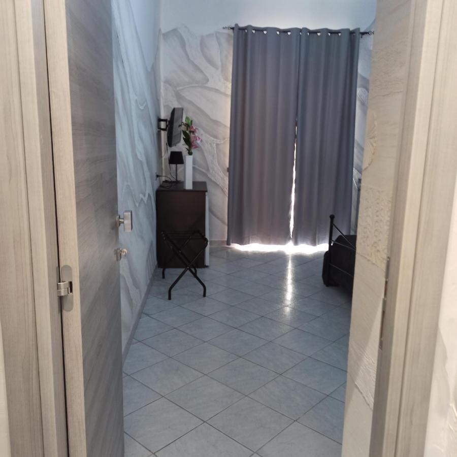 In The Center Rooms Neapel Exterior foto